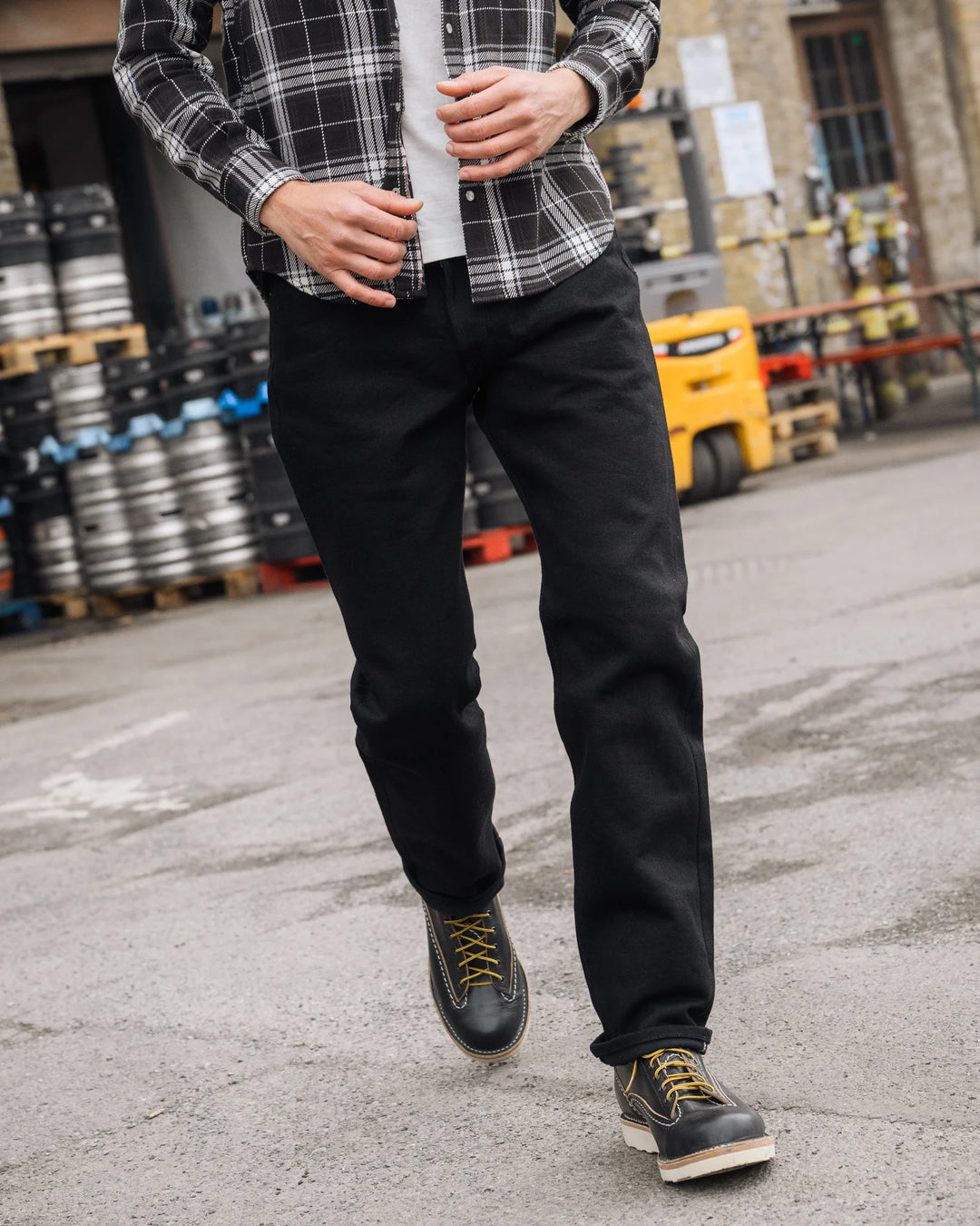 Iron Heart 888S-SBG 21oz Selvedge Denim - Superblack (Fades To Grey)