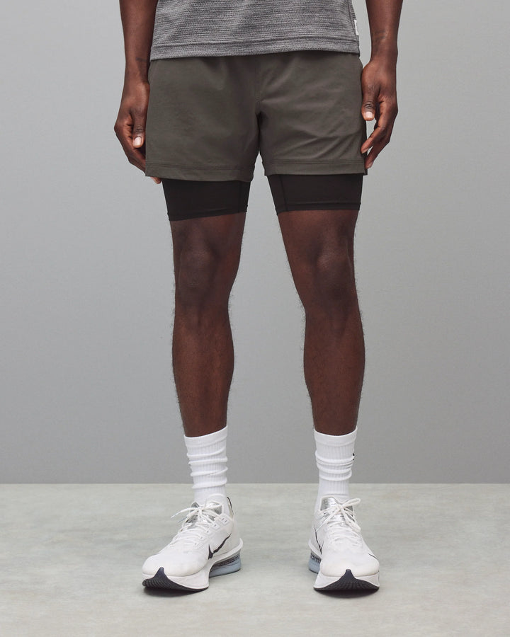 Reigning Champ 4-Way Stretch Nylon Combo Standard Training Short 5” - Carbon