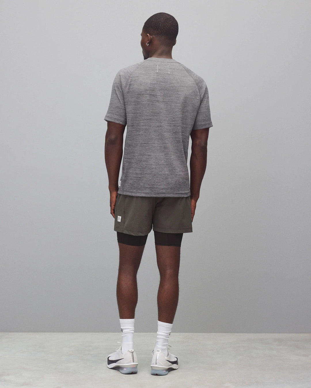 Reigning Champ 4-Way Stretch Nylon Combo Standard Training Short 5” - Carbon