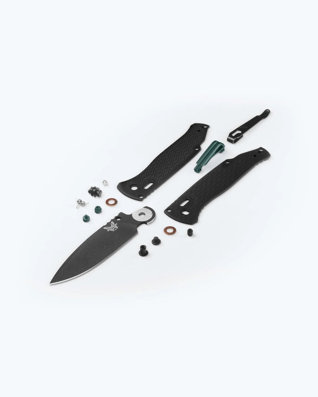 Benchmade Bugout - Black Aluminum Drop-point
