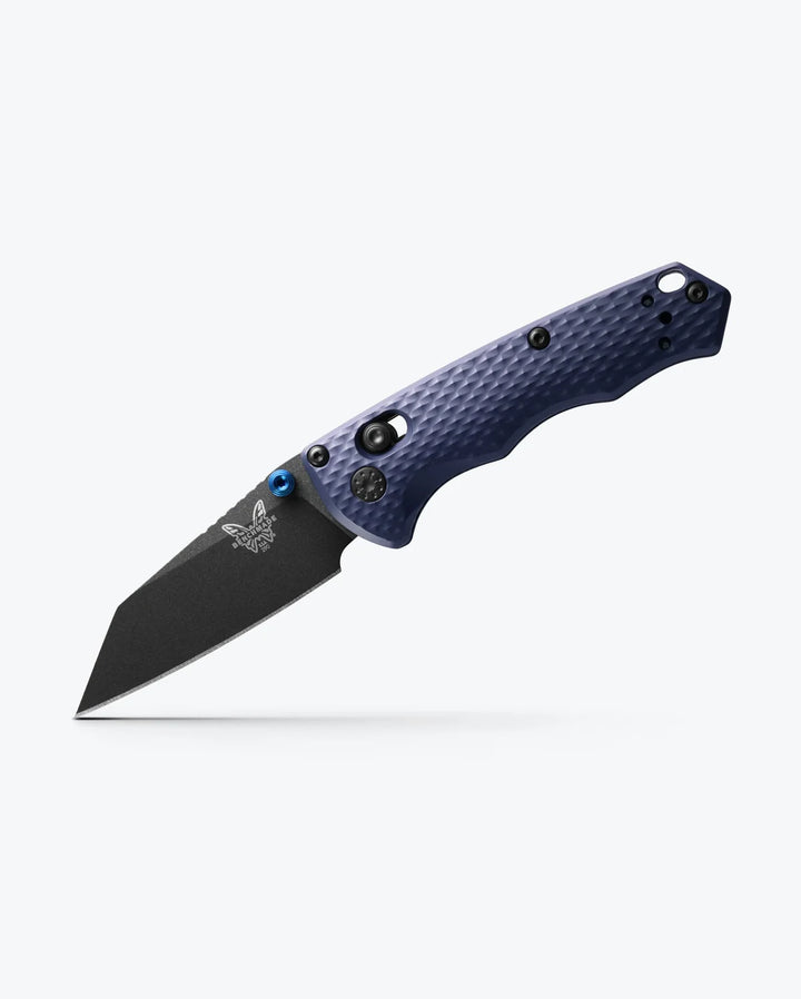 Benchmade Full Immunity - Crater Blue Aluminum Wharncliffe